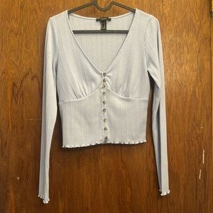 light/sky blue medium top
